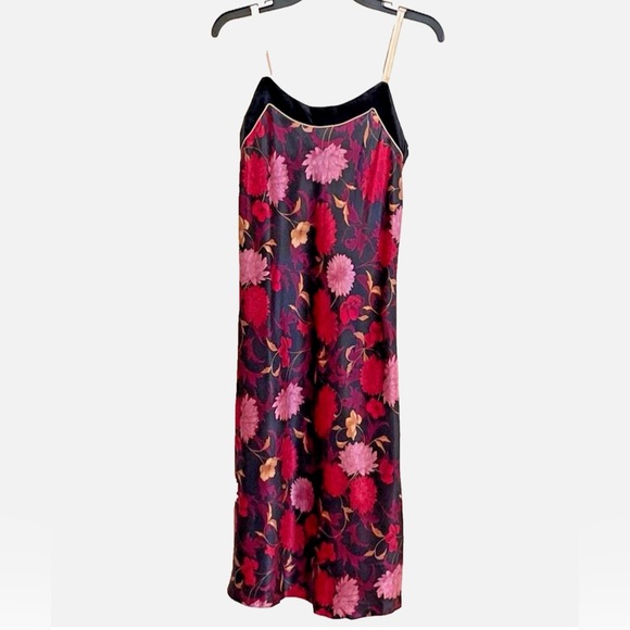 halston Dresses & Skirts - Halston Petite Floral Slip Dress PS Satin Midi Sleeveless Vintage Style
